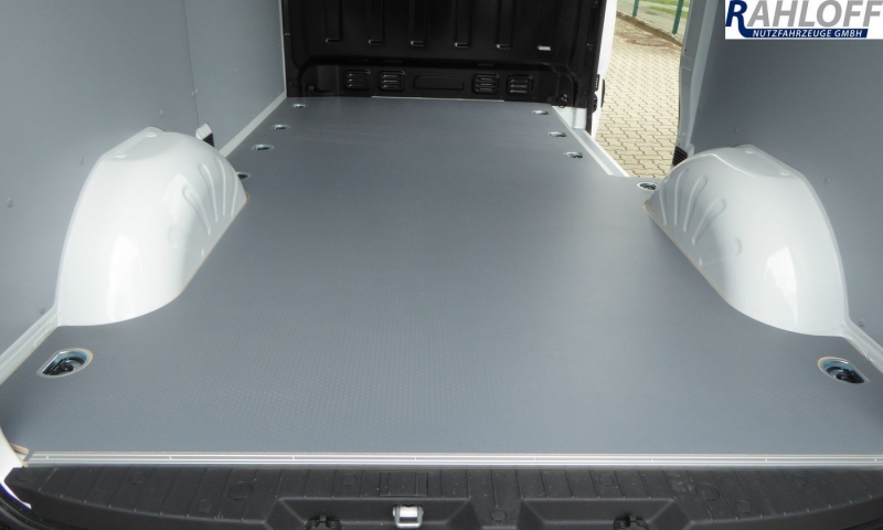 Hyundai H350 Cargo Laderaumboden Airline L2 - Ab 2015