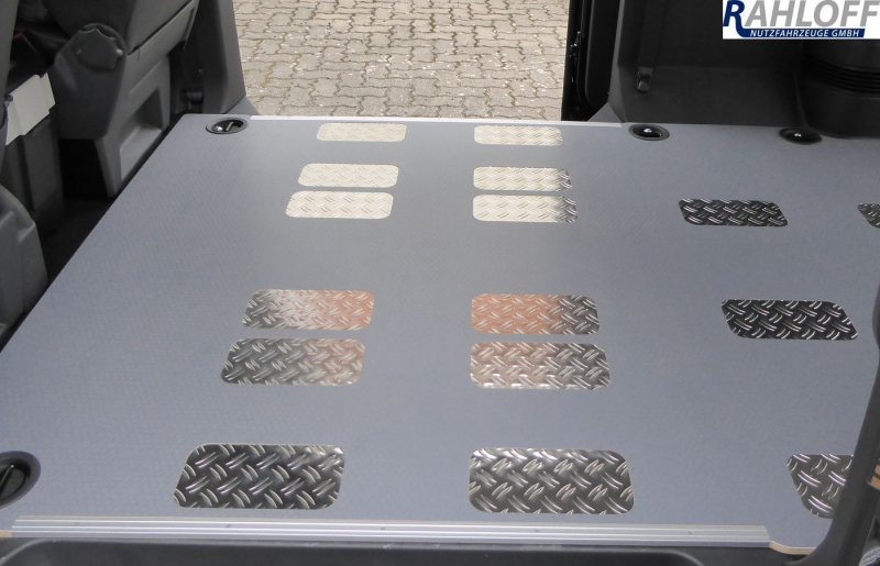 Volkswagen Transporter T6.1 Caravelle Laderaumboden L1 - Ab 2019