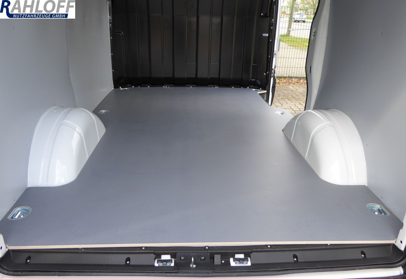 Iveco Daily Laderaumboden Airline L1 - Ab 06/2014 - Daily 6 / 7