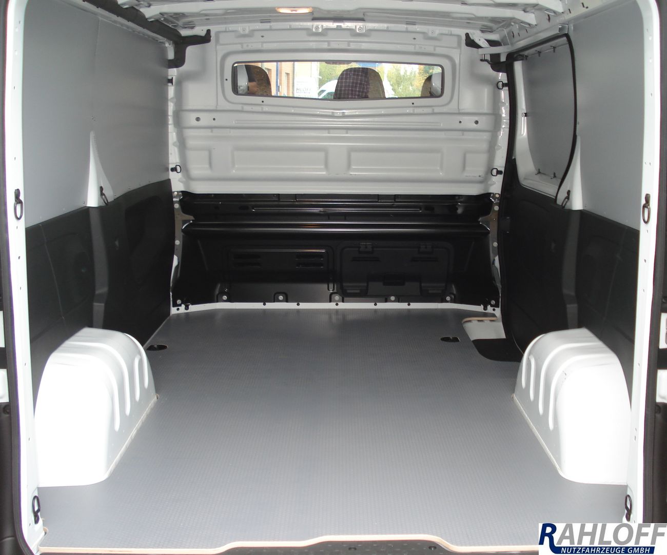 Renault Traffic Seitenverkleidung oberhalb L1 - Ab 10/2014 - Traffic 3