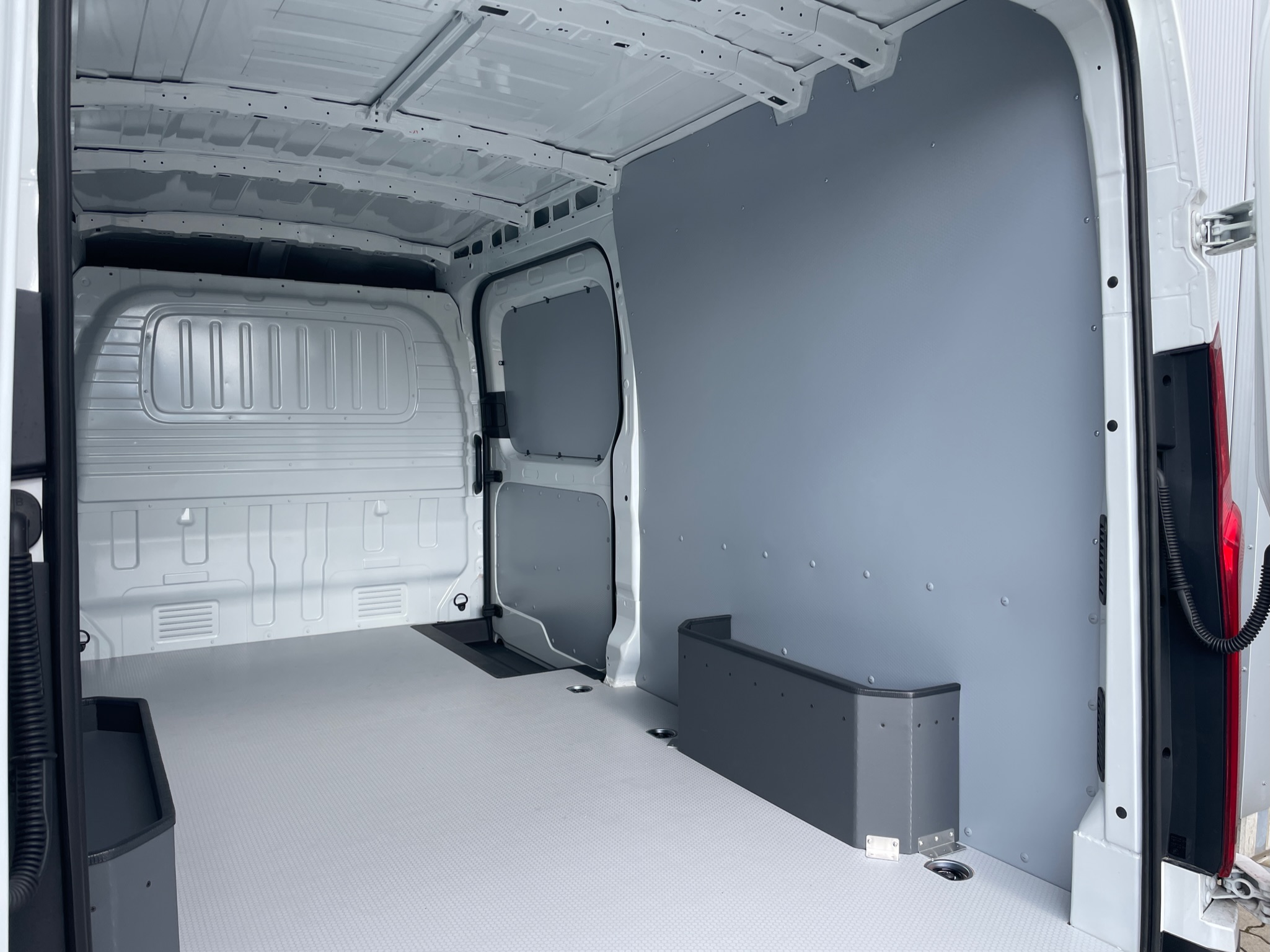 Maxus Deliver 9 Radkasten L3 - Ab 2021