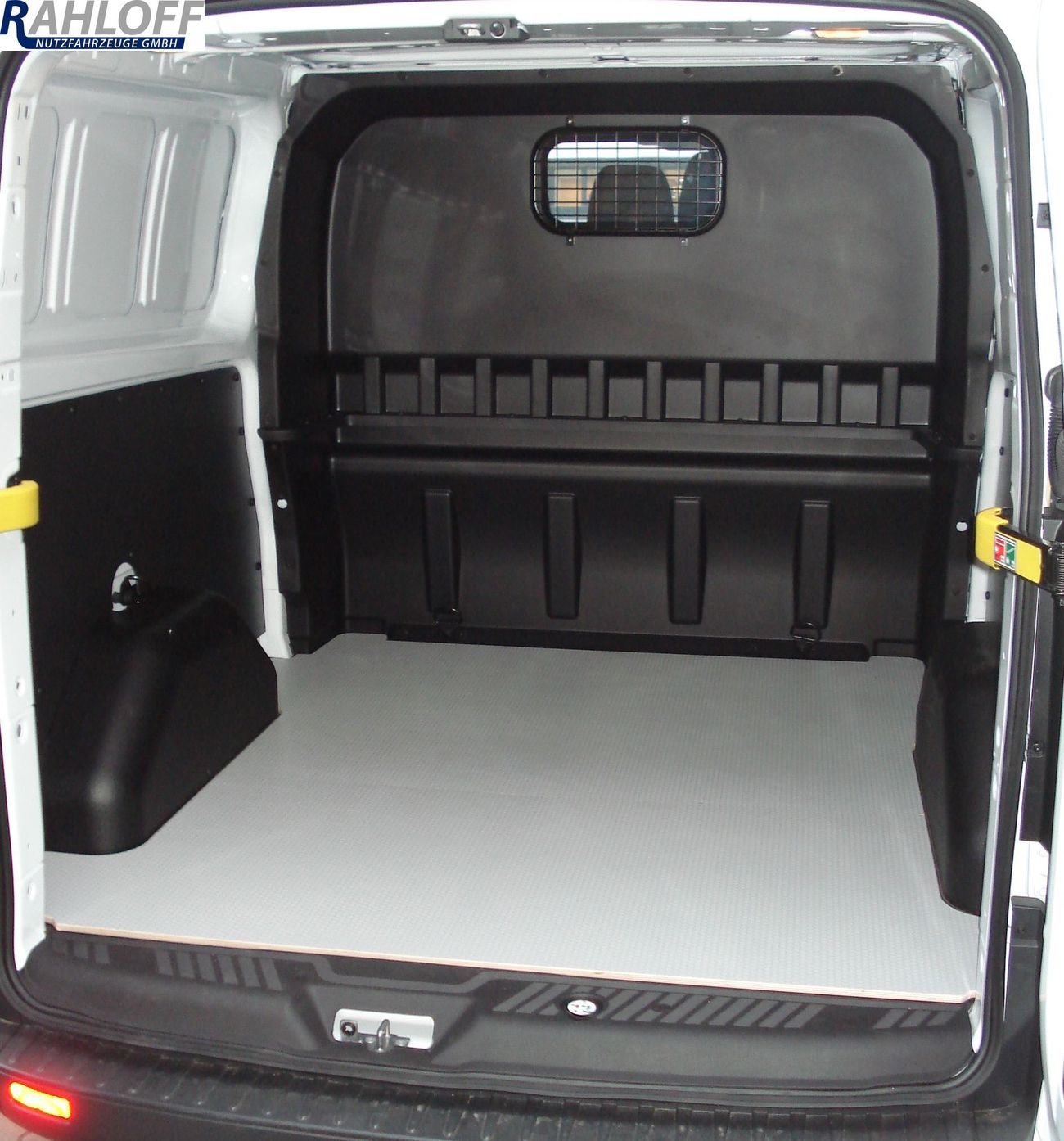 Ford Transit Custom Doppelkabine Laderaumboden L2 - Ab 06/2012