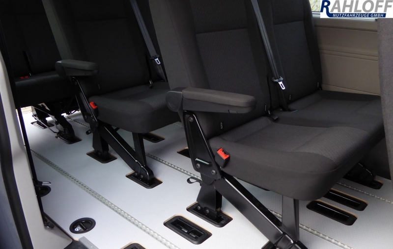 Volkswagen Transporter T5 Caravelle Laderaumboden Airline L1 - Ab 2003