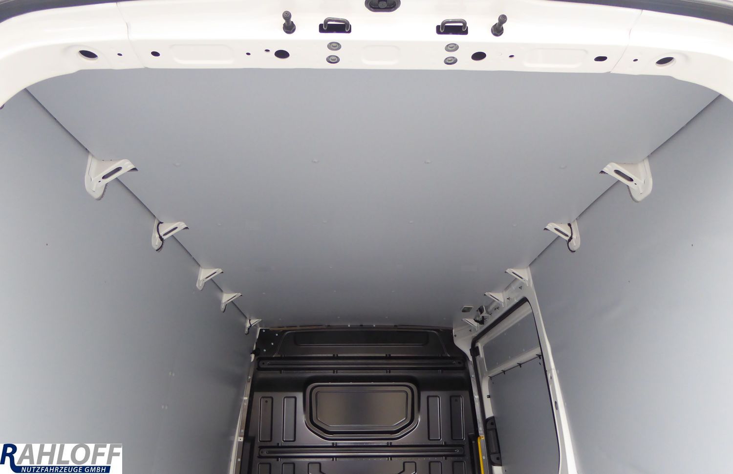 MAN e-TGE Deckenverkleidung L3 - 2018