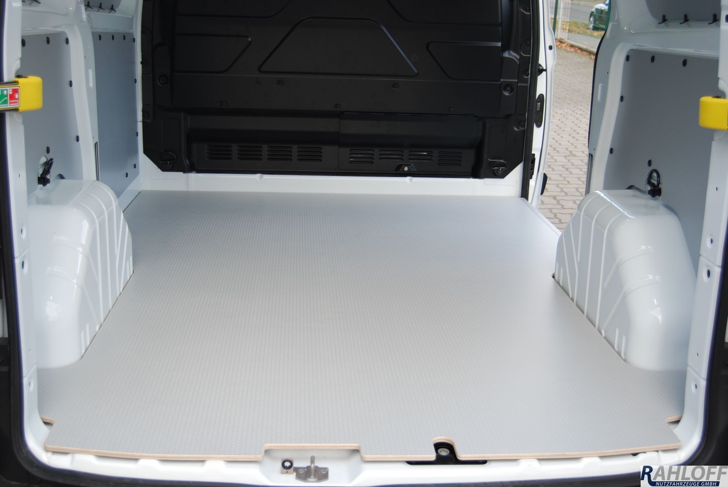 Ford Transit Custom Laderaumboden Airline L1 - Ab 06/2012