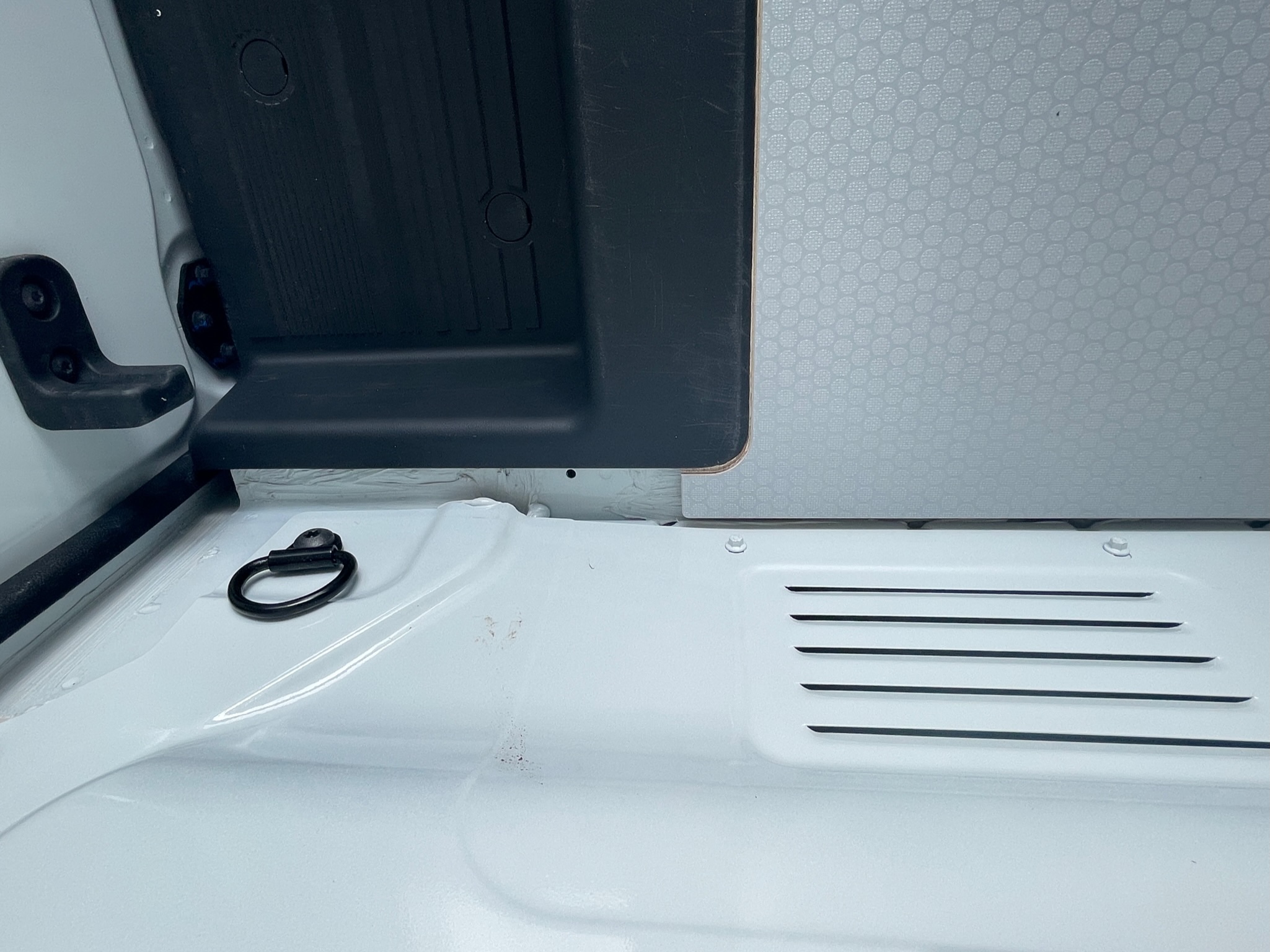 Maxus e-Deliver 9 Laderaumboden L3 - Ab 2021